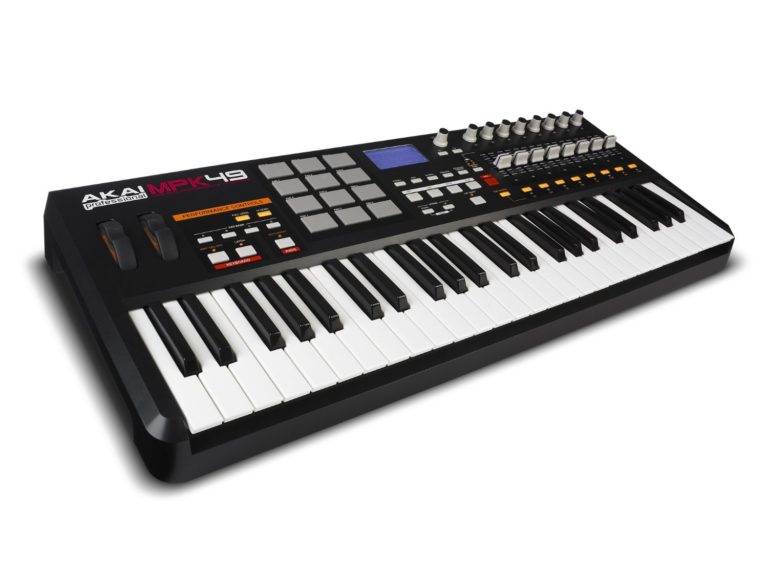 The 4 Best MIDI Keyboards for GarageBand Controller Reviews (2024